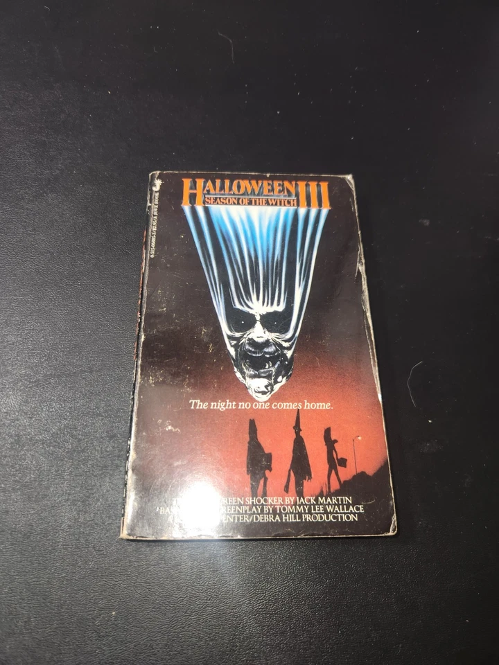 Halloween III Season Of The Witch Paperback  Jack Martin Jove Edition - Image 2 of 4