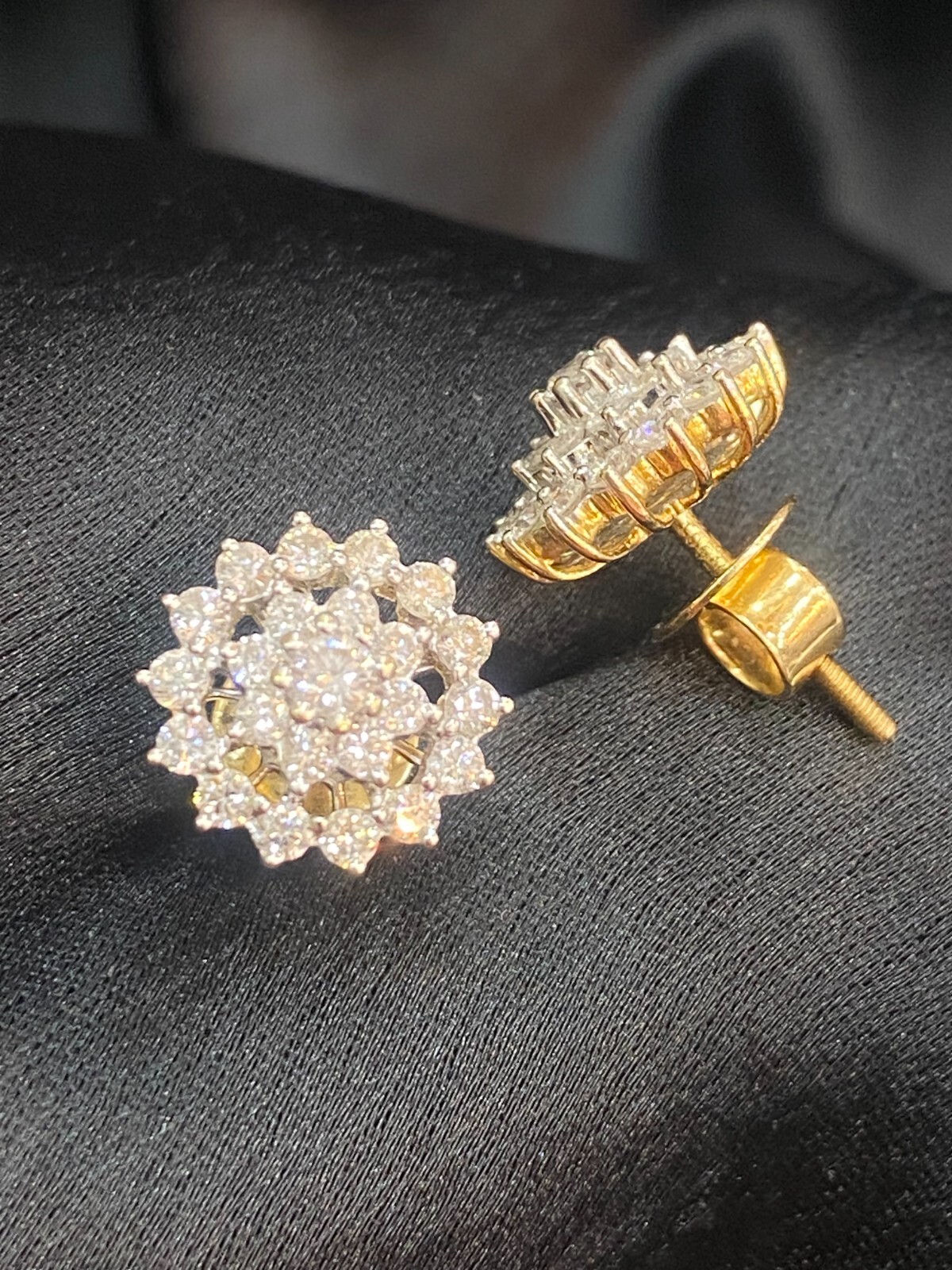 Real 1.40 Cts Round Brilliant Natural Diamonds Cluster Stud Earrings In 14K Gold