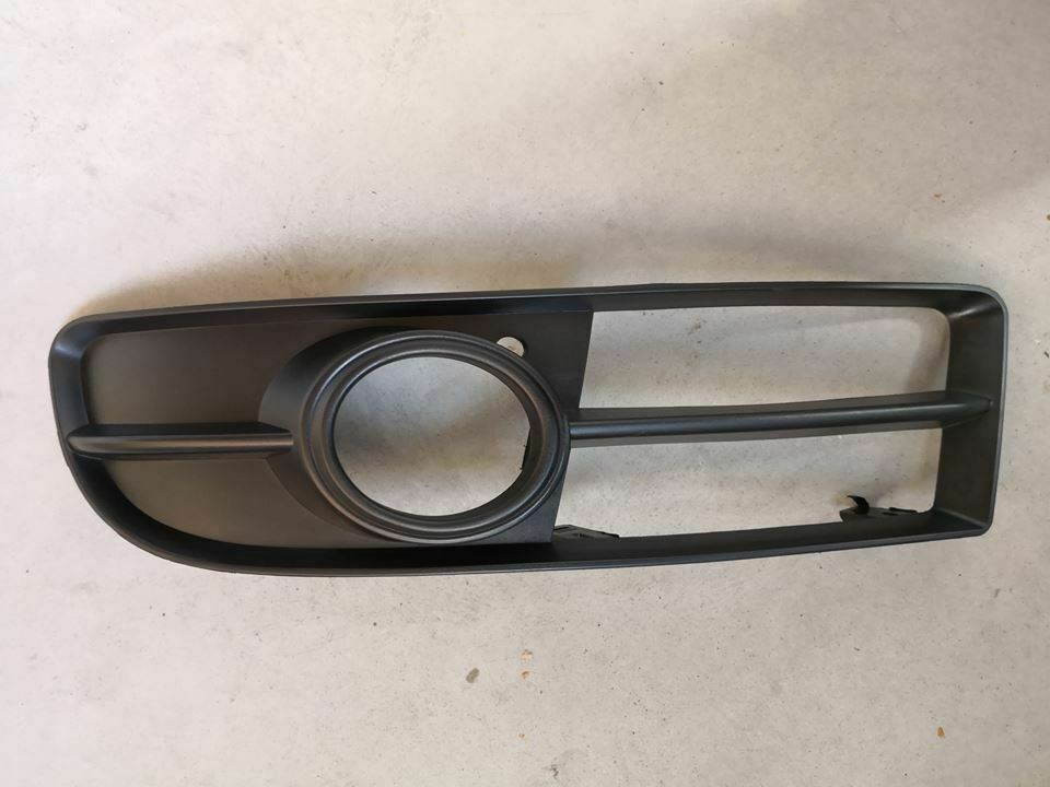Grille pare-chocs avant gauche pour Audi A4 B7 8E 8H de 2004 à 2008 en ABS noir