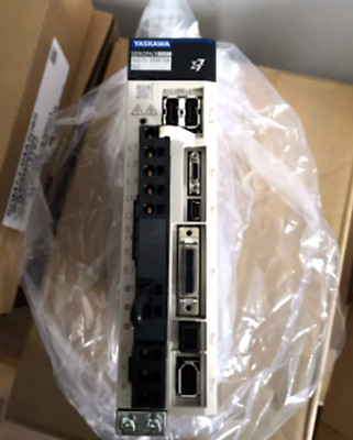 New YASKAWA SGD7S-2R8A10A002 Servo Drive