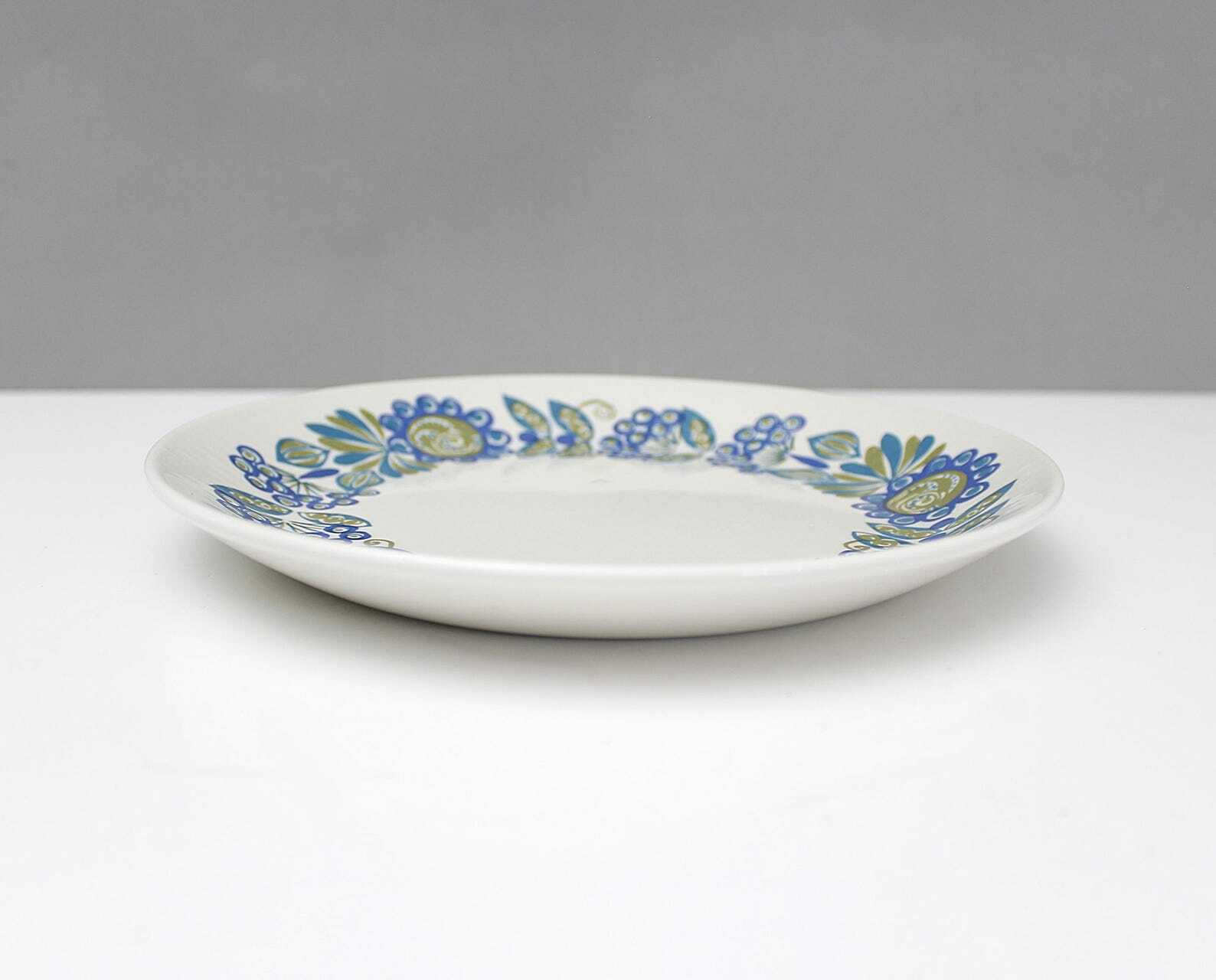 Figgjo Flint Tor Viking Luncheon Plate Blue Green Flowers Norway Dinner Plate