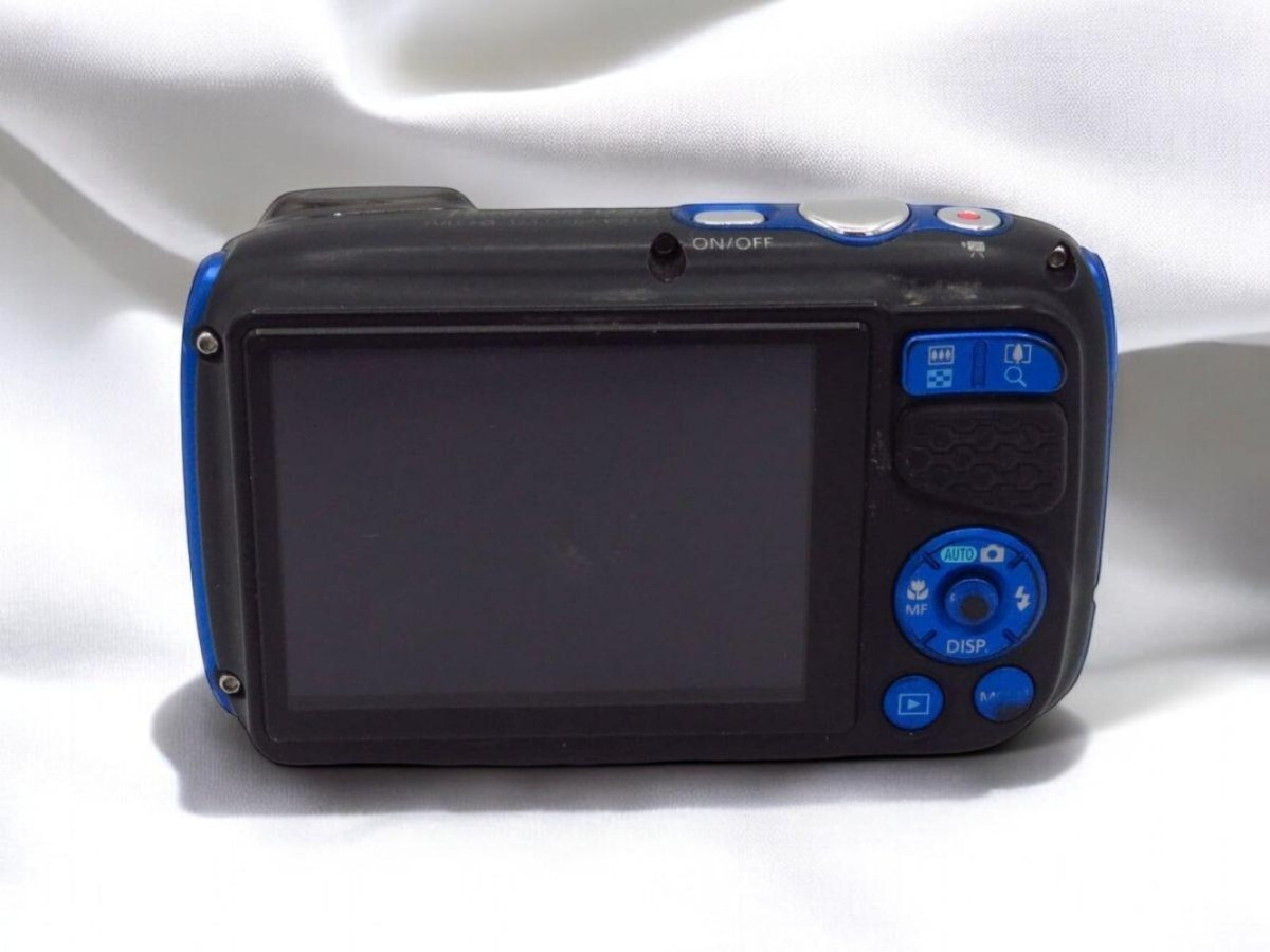 Near Mint】Canon PowerShot D30 Waterproof Digital Camera w