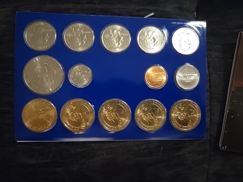 2008 US Mint Uncirculated Coin Set Denver & Philadelphia Mints - Picture 8 of 9