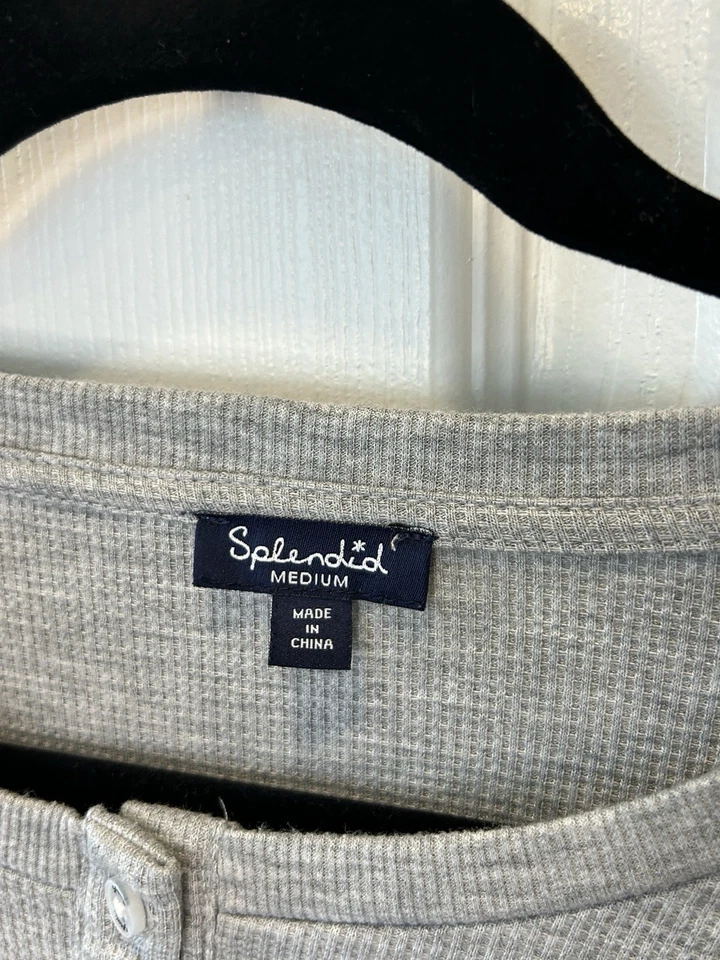 Espléndido Henley térmico gris jaspeado para mujer manga larga talla mediana Foto 4 de 4