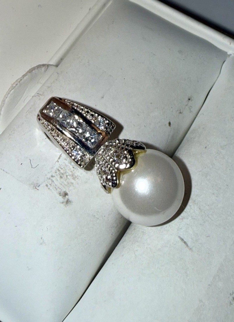 ESTATE Solid Sterling Silver Large 9mm Natural Pe… - image 2