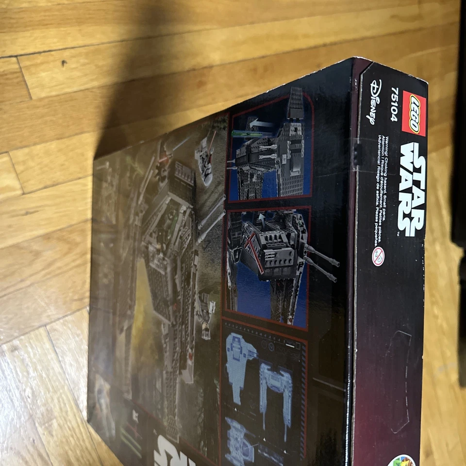 Brand New Factory Sealed LEGO Star Wars: Kylo Ren's Command Shuttle (75104) - Image 4 of 4