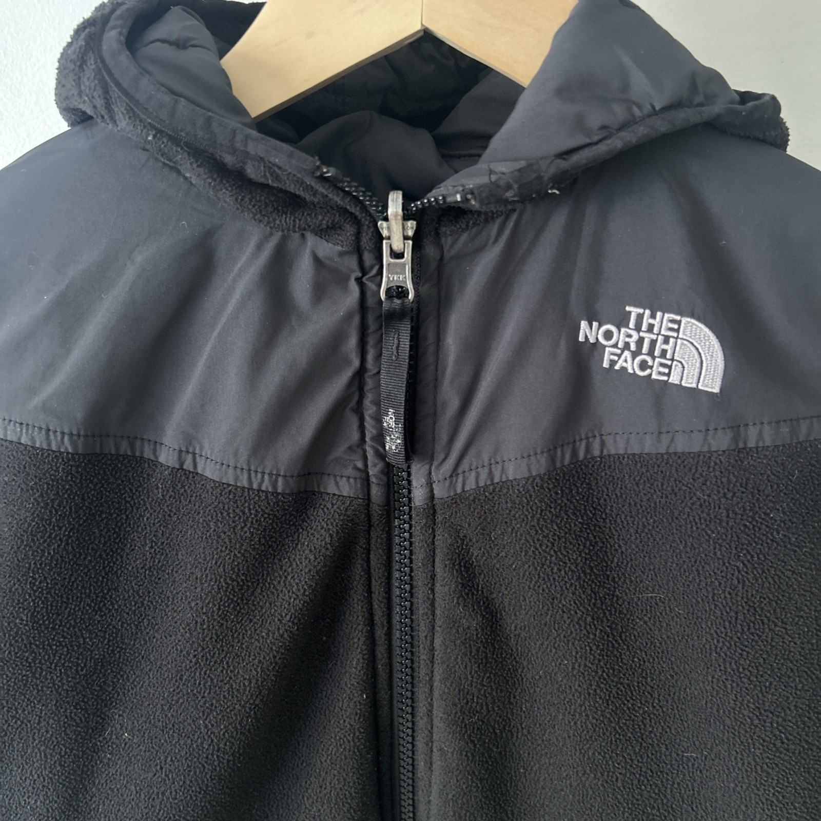 The North Face Kids Jacket Reversible Hooded Puffer Jacket Black Large thumbnail 8