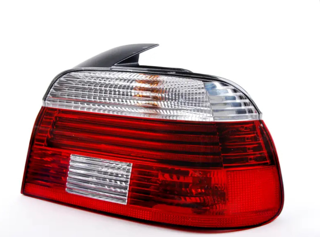 NEW BMW 5 E39 REAR RIGHT TAILLIGHT 63216902530 6902530 01-02 
