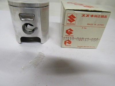NOS NEW OEM ORIGINAL SUZUKI  1ST OVER  SIZE PISTON  1990 RM80  12110-02B43-050