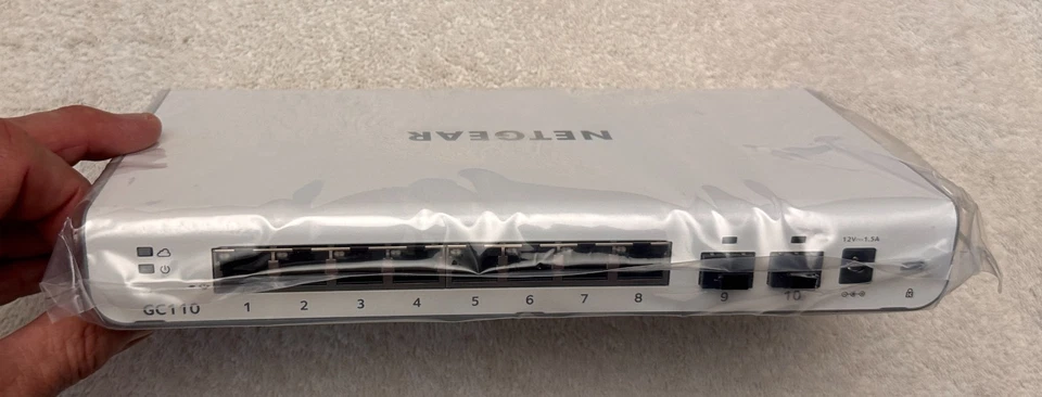 NETGEAR GC110 - 8 Port + 2 SFP - Cloud Smart Gigabit Ethernet Switch - Image 2 of 4