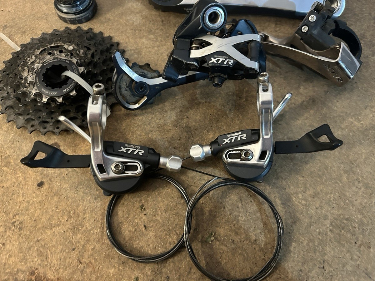 Shimano XTR M970 Drivetrain 3 X 9 Speed; Cranks, Shifters