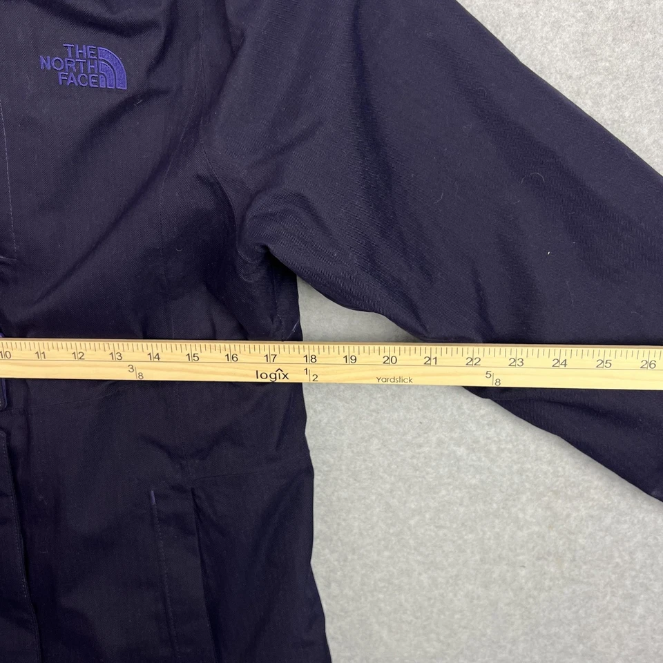 Chaqueta para mujer The North Face pequeña negra púrpura HyVent con capucha polar cremalleras Foto 2 de 4