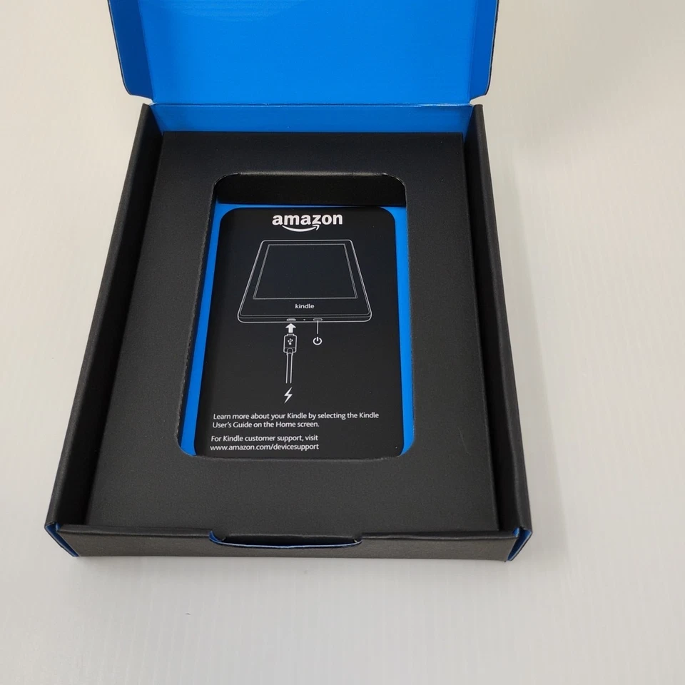 Amazon Kindle 8th Generation Wi-Fi 6" Display Daylight Readable Black - Open Box - Image 4 of 4