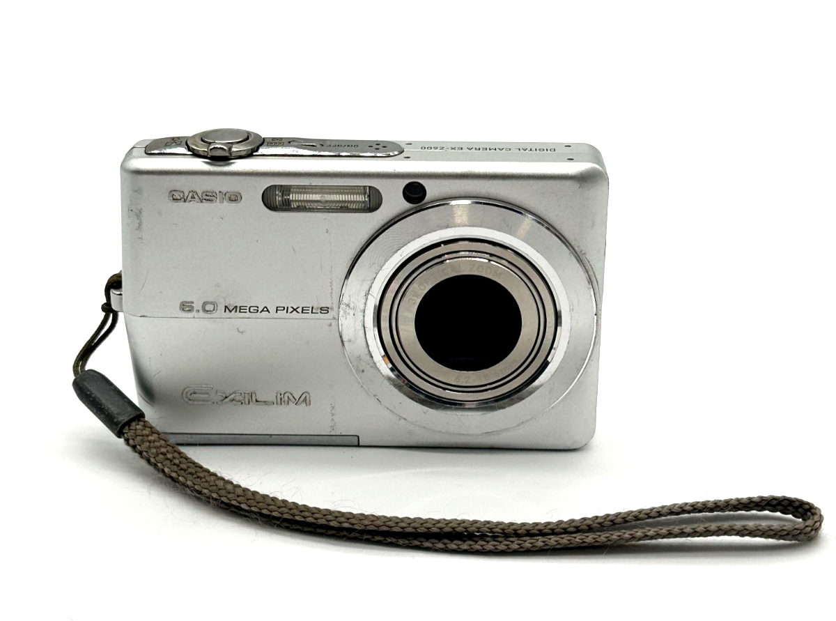 Casio EXILIM ZOOM EX-Z600 6.0MP Digital Camera - Silver