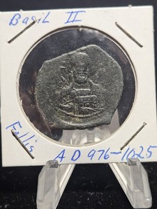Byzantine coin Anonymous Follis Christ Seated  Front Basil II Constantine VIII