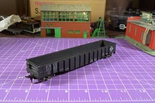 TrkRdy 50' Erie 3.2 oz Ore car active trucks plastic couplers, brake wheel   HPR