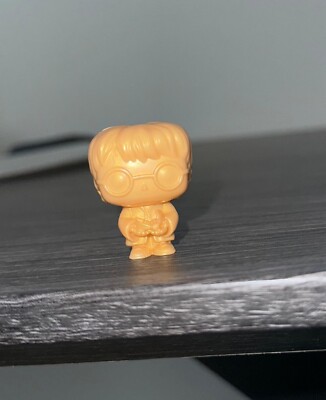 Harry Potter goldene Figur (Kinder Joy). Serie VT401