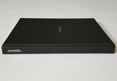 CHANEL WATCH CATALOG WRISTWATCH DESIGN J12 2009 HARDCOVER BOOK
