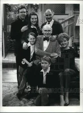 1986 Press Photo Actors starring on the TV show "The Cavanaughs" - pip16262