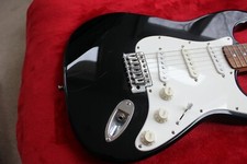 FENDER ® ® SQUIER ® electric guitar... KOREA ca 1991