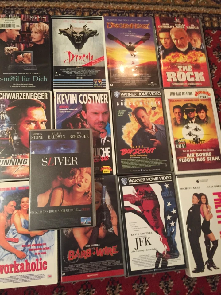 VHS Videokassetten Konvolut 20 Stück Bond Dracula JFK Mr. Bean Stargate gut erh. - Bild 3 von 4