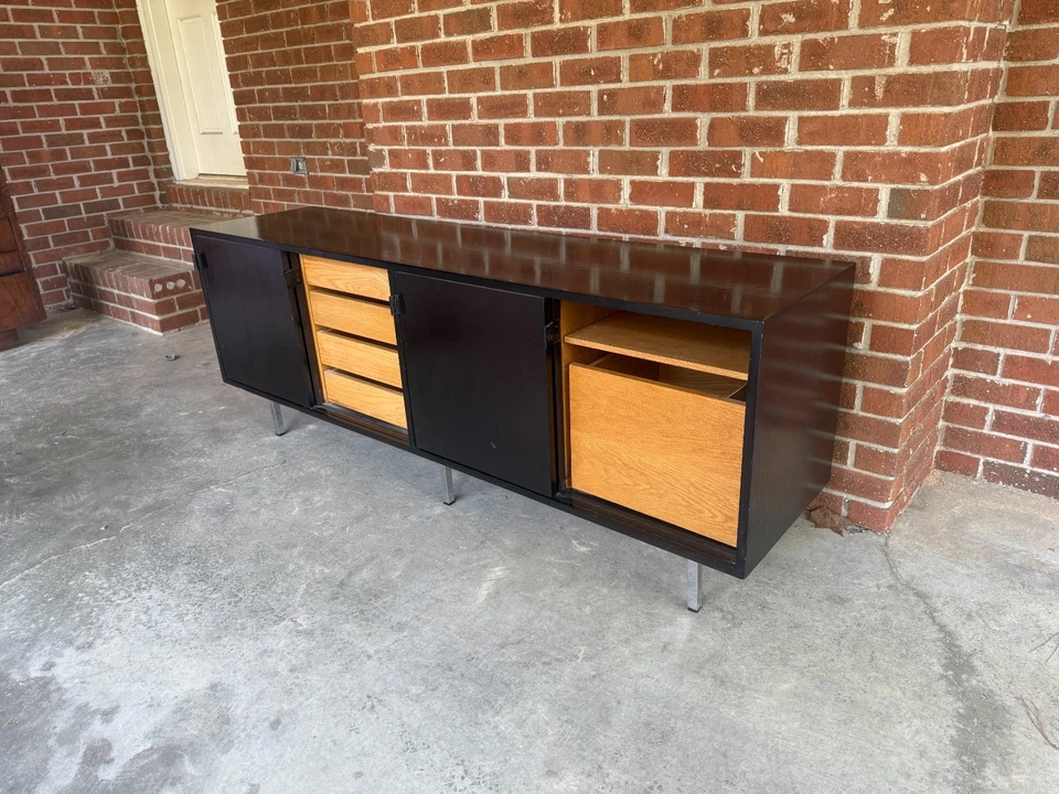 Florence Knoll Mid-Century Modern Credenza Foto 4 de 4