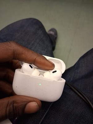 Apple AirPods Pro with MagSafe Wireless Charging Case - White