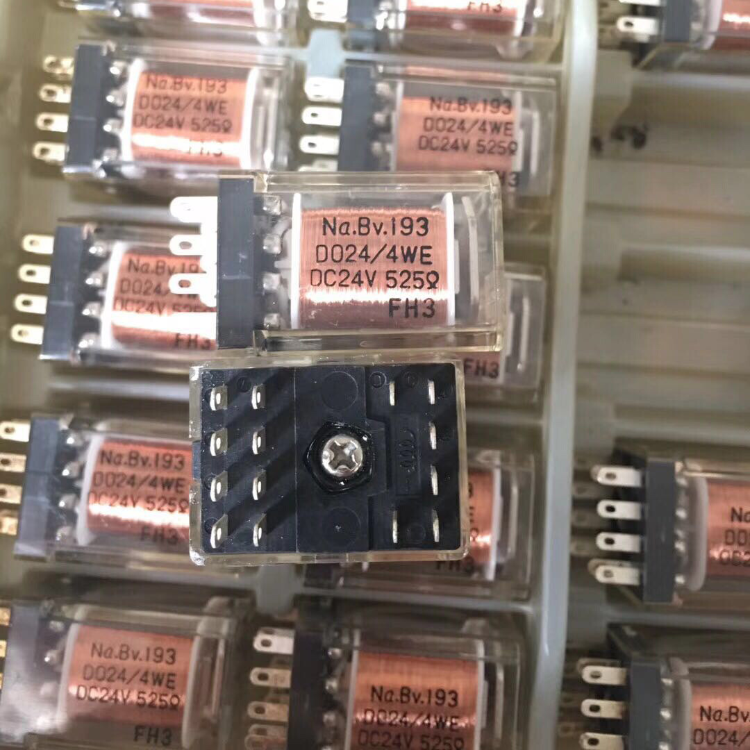 Fujitsu NA.BV.193 D024/4A Relè DC24V 525Ohm - Foto 4