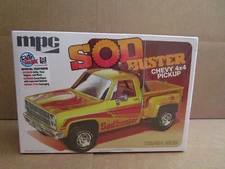 MPC/972 1981 CHEVROLET SOD BUSTER 4X4 2 IN 1 KIT FREE SHIP