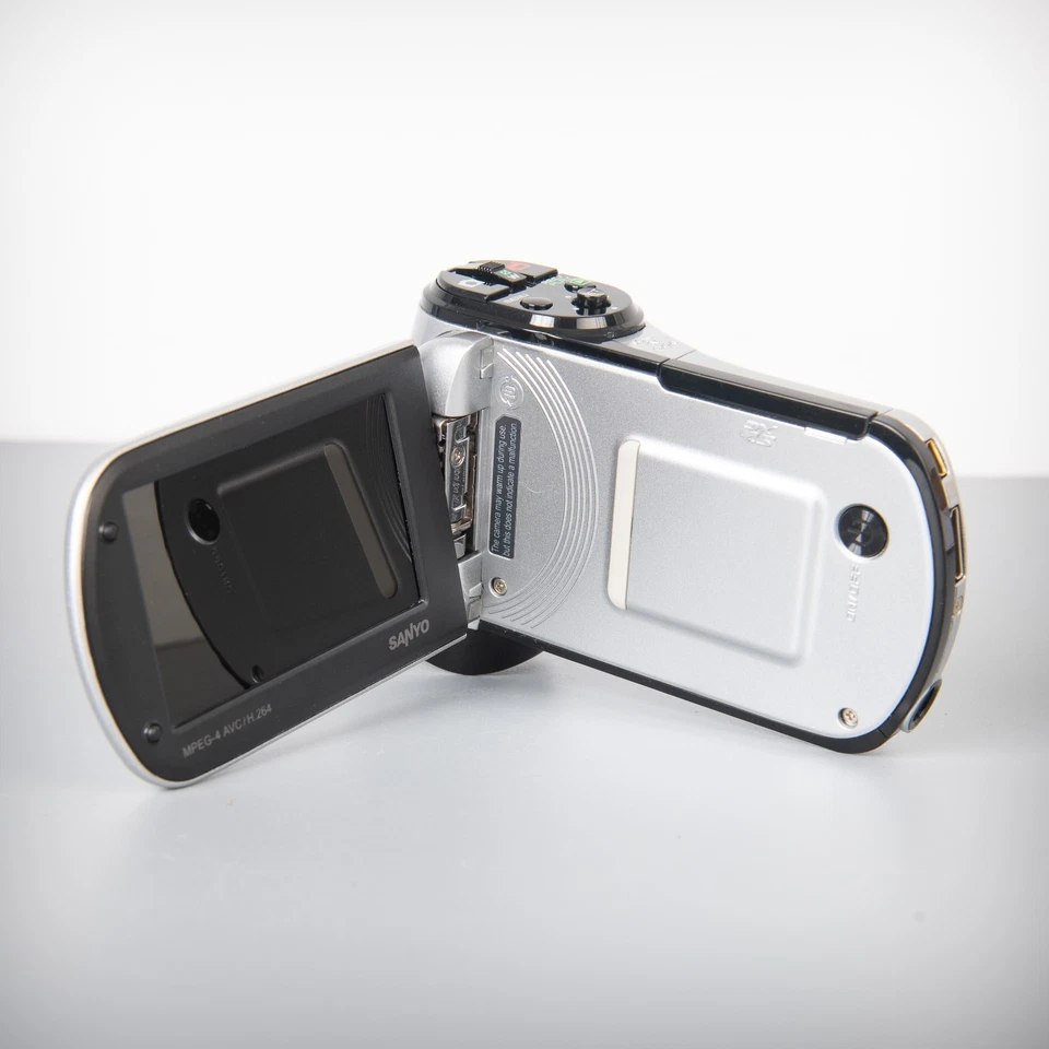 Sanyo Xacti VPC-CG20EX camcorder video camera - Image 3 of 4