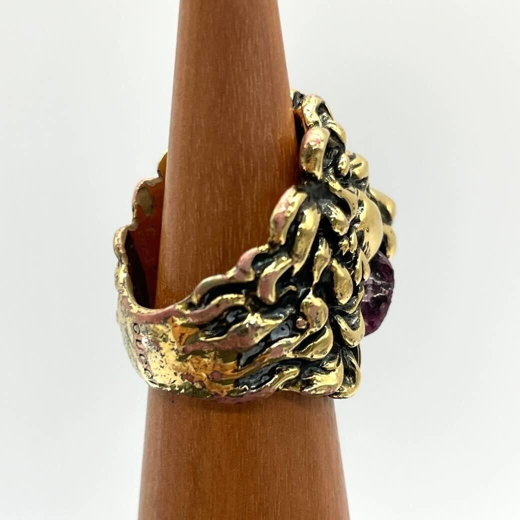 Gucci Lion Head Ring Purple Stone Metal Gold Glass Us Size 5 Gucci Lion Head Ring Purple Stone Metal Gold Glass Us Size 5