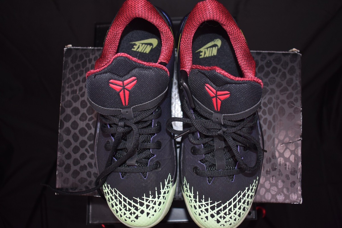 Size 8 - Nike Zoom Kobe Venomenon 4 glow in the dark