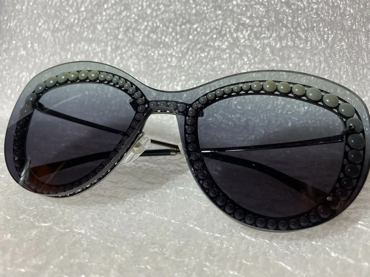 Vintage Chanel round pearl sunglasses 100% - Depop