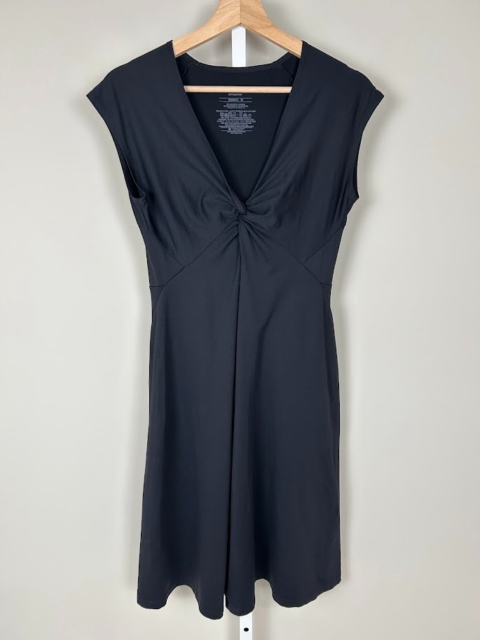 Patagonia Bandha Dress Womens Medium Black Sleeveless Twist Front Stretch Casual