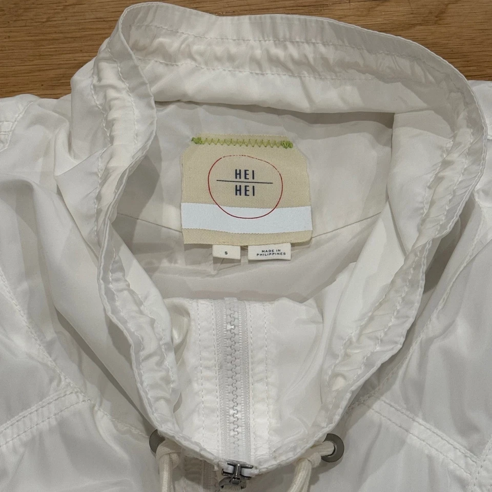 Chaqueta Hei Hei Anthropologie Ojales de Encaje Blanca Ligera Bohemia Talla S Usada en Excelente Condición Foto 3 de 4