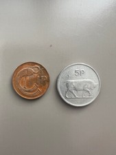 EIRE / IRELAND COIN x 2 = 1980 5p. 1980 1p