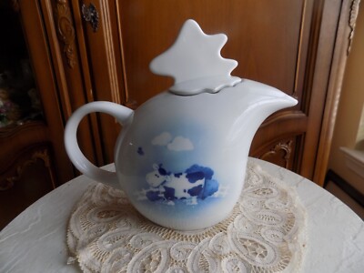 Vintage Leander Czeh Republic White Tea Pot with blue cow
