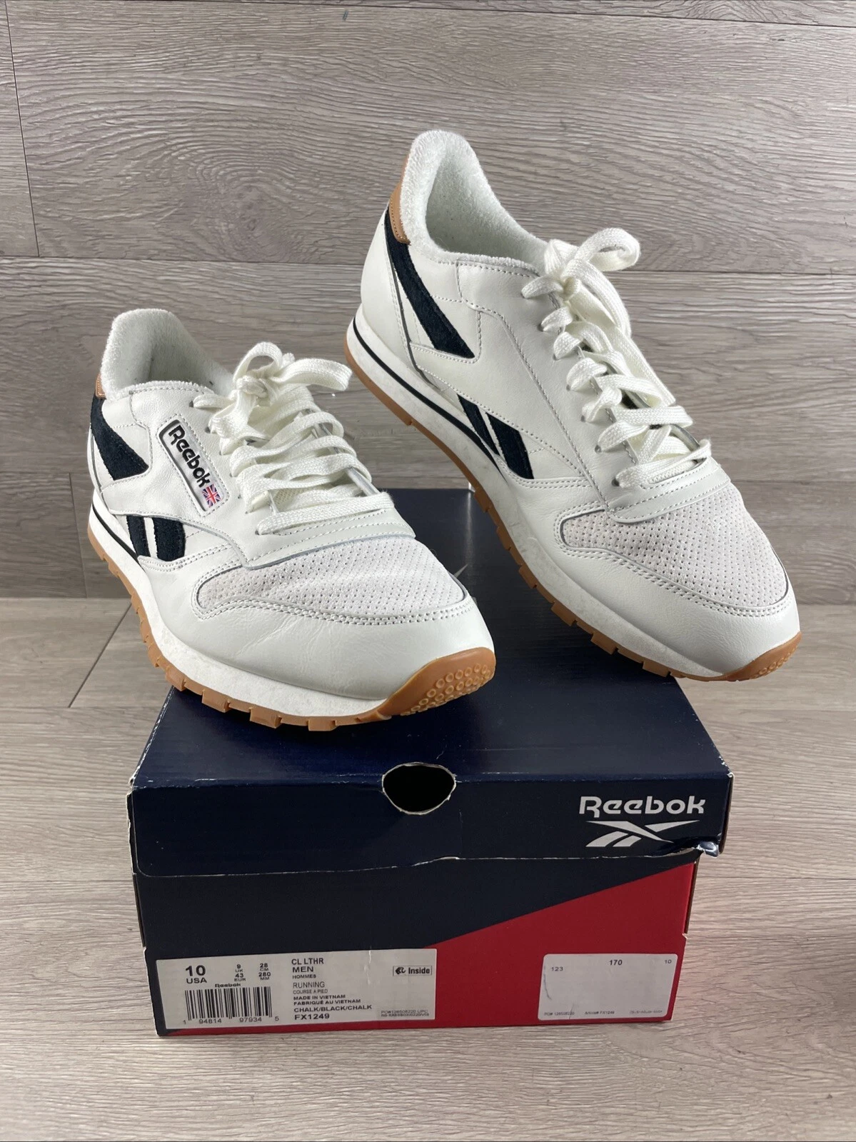 Reebok Classic Leather Men’s Running Shoe Athletic Sneaker White Trainers FX1249