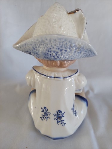 KPM BOY Porcelain Figurines - 7" tall MISSING HAT DECO Vintage - Picture 4 of 7