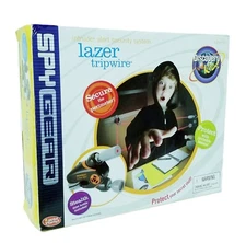 Discovery Kids Spy Gear Lazer Tripwire with Safe LED Lights & Water Mister New