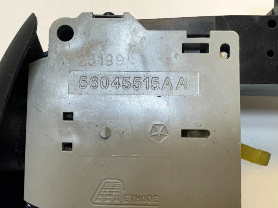 Interruptor de control de limpiaparabrisas con señal de giro Mitsubishi Raider 2008 OEM 56045515AA Foto 3 de 4