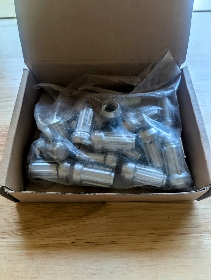 AMERICAN EAGLE WHEEL LUG KIT  SET OF 20 PART # ACL9857K20 - Image 2 of 2