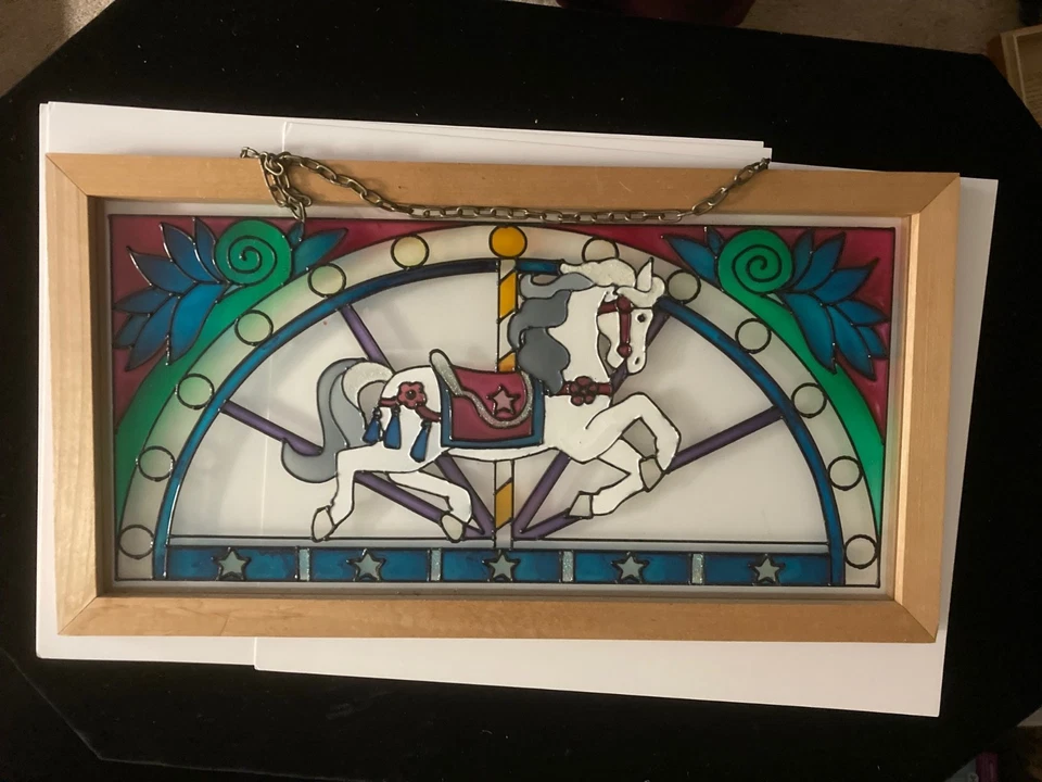 Vitral Caballo Carrusel Arte Colgante de Pared 17"X9" Foto 2 de 2