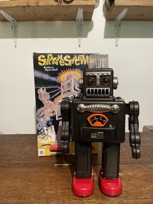 Ha Ha Spielzeug batteriebetriebener rauchender Space Man Roboter Modell TR2011 in OVP