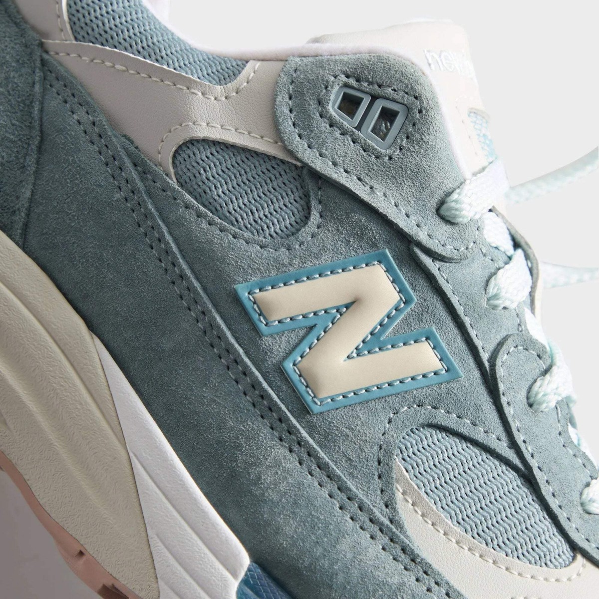 Size 11.5 - New Balance Kith x 992 Made in USA Osaka Pack Size 11.5 - New Balance Kith x 992 Made in USA Osaka Pack