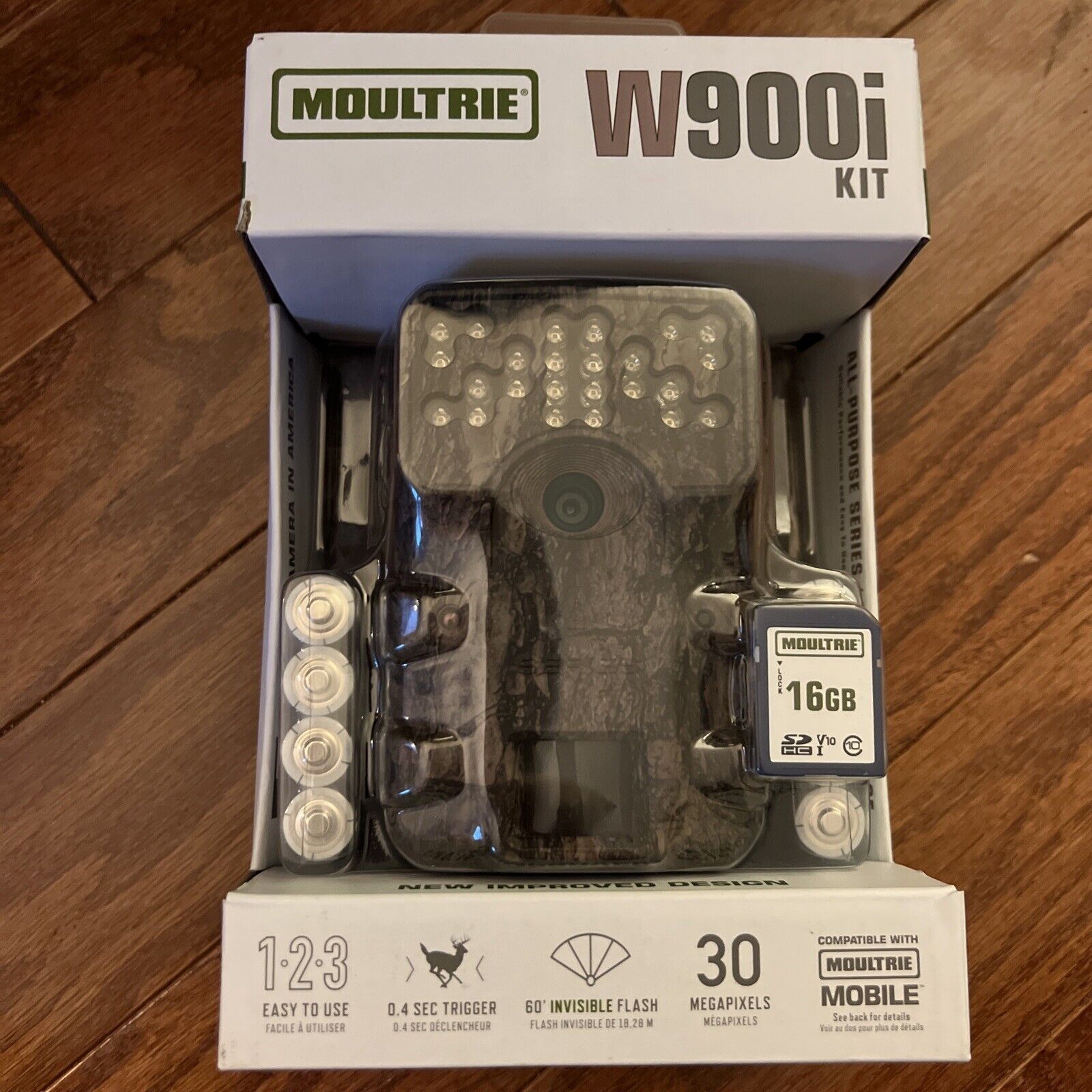 Moultrie W900i Kit 30 Megapixels 0.4 Sec. Trigger 60' Invisible Flash