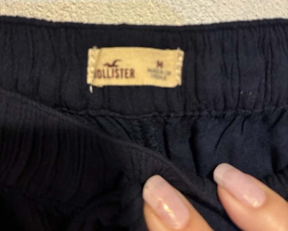 Pantalones Cortos Hollister Mujer Cintura Alta En Capas Azul Marino Rosa Bordados Talla M Foto 4 de 4