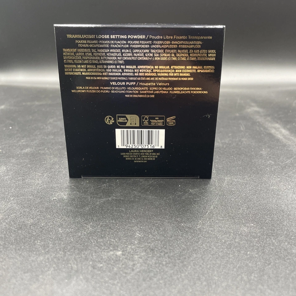 Laura Mercier JUMBO Translucent Loose Setting Powder Velour Puff Set 1.7 oz - Image 4 of 4