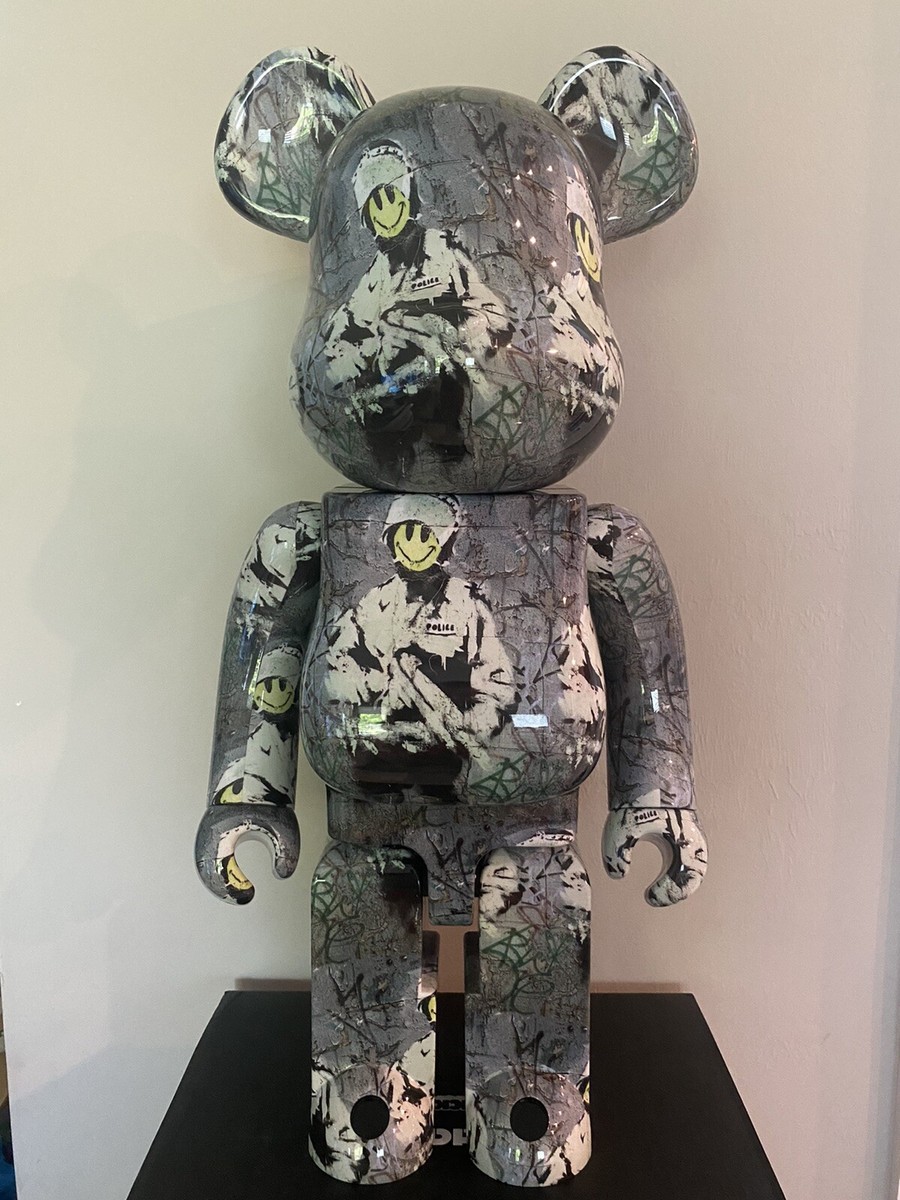 BE@RBRICK RIOT COP 1000% Medicom Toy Banksy BEARBRICK UK BE@RBRICK RIOT COP 1000% Medicom Toy Banksy BEARBRICK UK