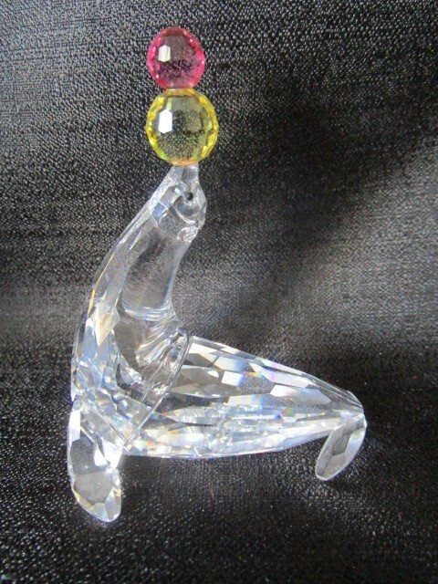 Swarovski - Seal Playing With Balls - Crystal Figurine - In